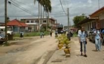 Paramaribo je hlavné mesto a hlavné mesto Surinamu Geografická poloha a reliéf