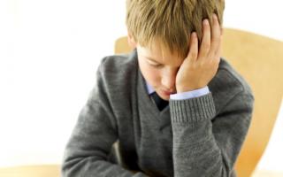 Depresi masa kanak-kanak: penyebab, gejala, cara pengobatan